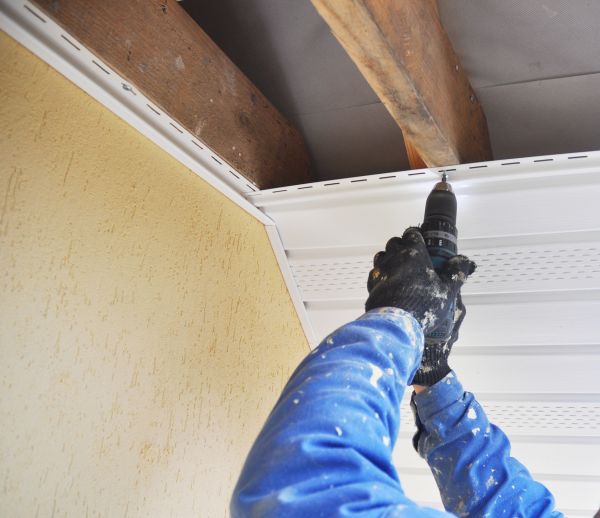 Aluminum Soffit Repair